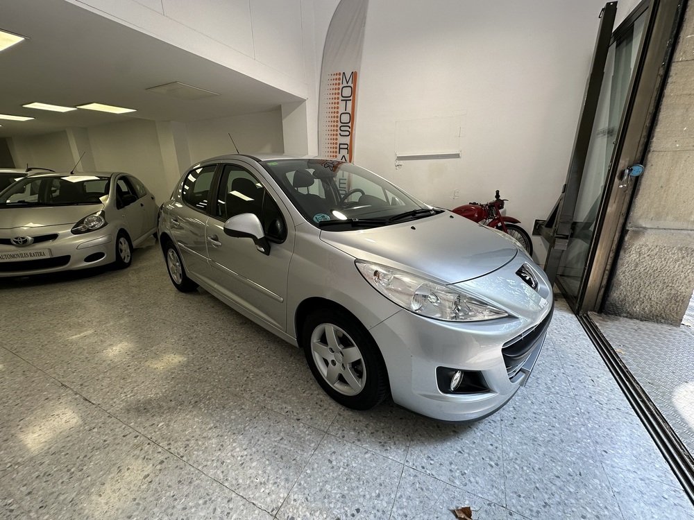 Peugeot 207 ACTIVE foto 2