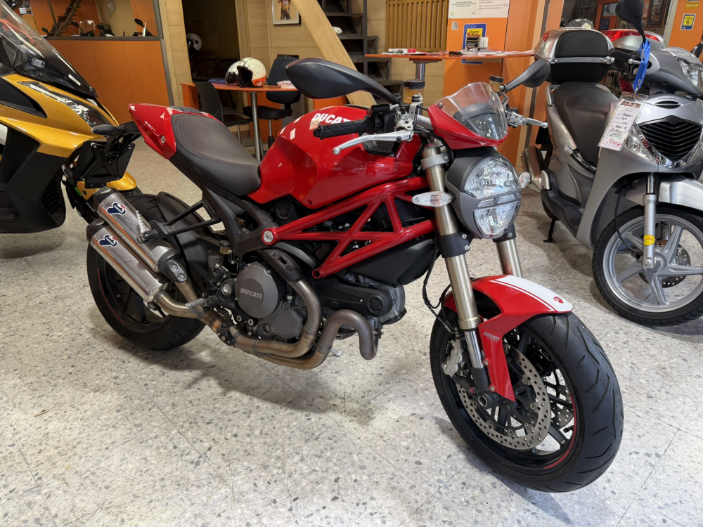Ducati Monster 1.100 EVO foto 2