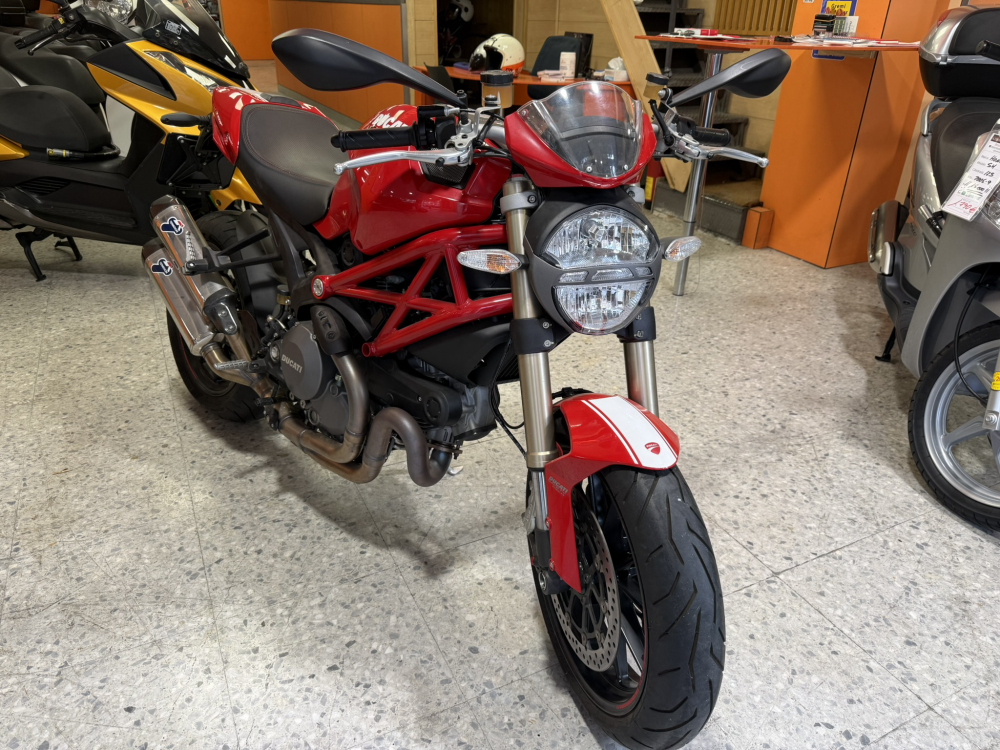 Ducati Monster 1.100 EVO foto 3