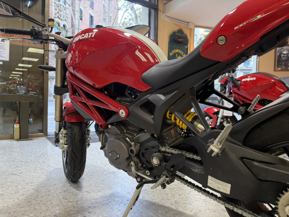 Ducati Monster 1.100 EVO foto 16