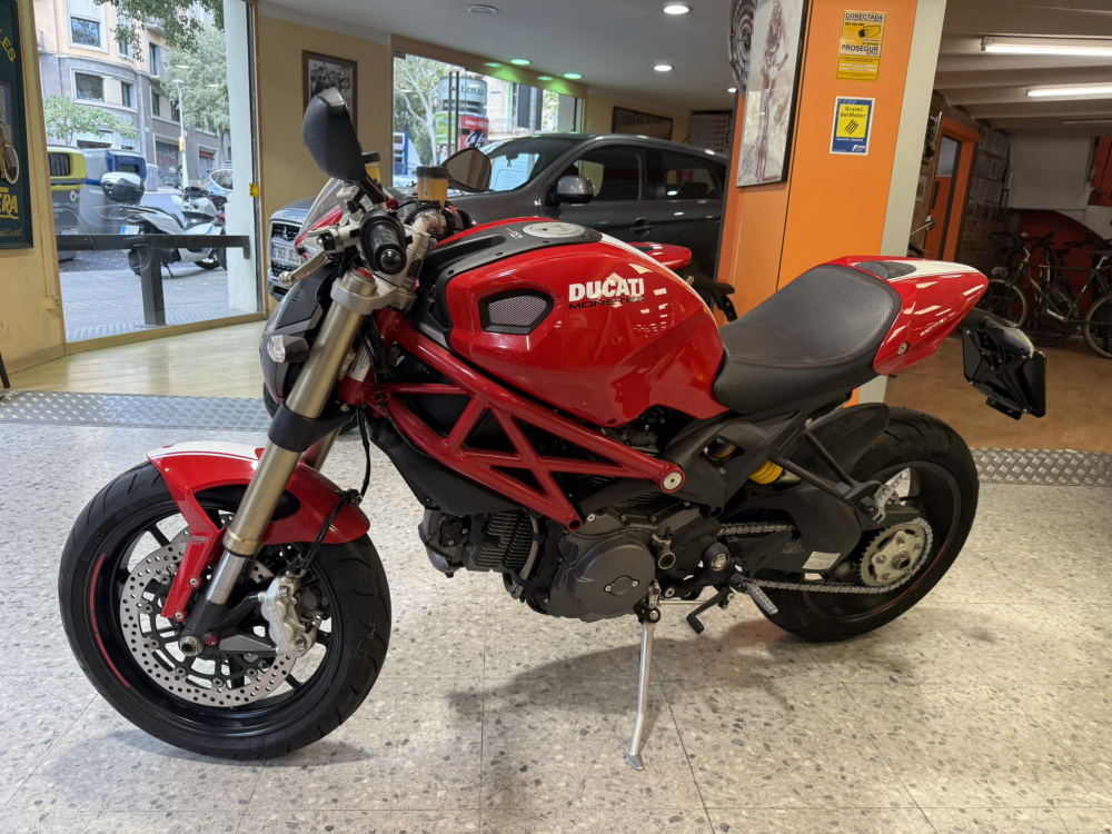 Ducati Monster 1.100 EVO foto 5