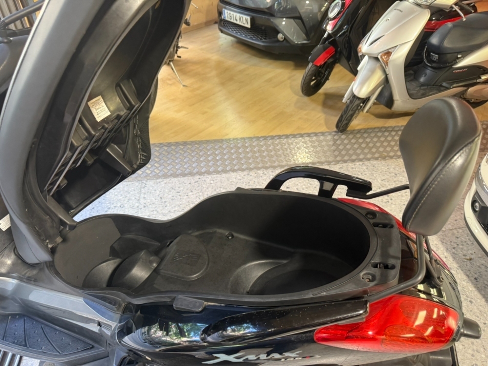 Yamaha X-Max 125 125 foto 17