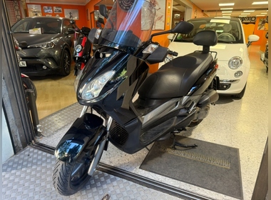 Yamaha - X-Max 125