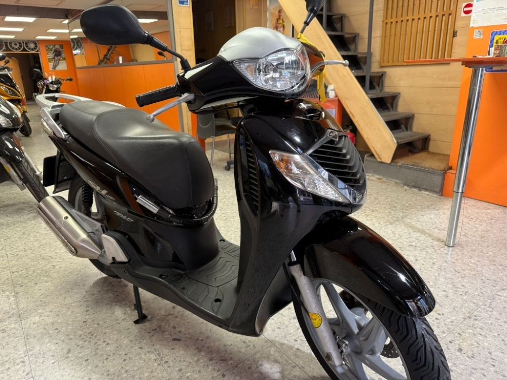 Honda FES 125/SH 125/Dylan 12 SH 125 i (JF14) foto 3