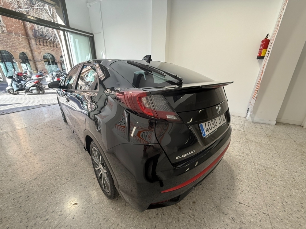Honda Civic 1.8 iVTEC foto 14