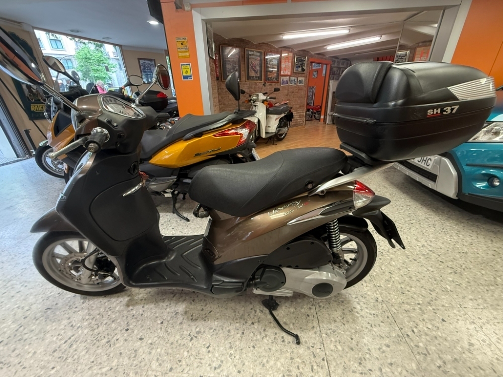 Piaggio (Vespa) PIAGGIO LIBERTY Liberty 125i.e. 3V foto 3