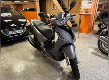 Kymco - People