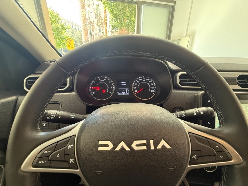Dacia Duster Journey Go foto 36
