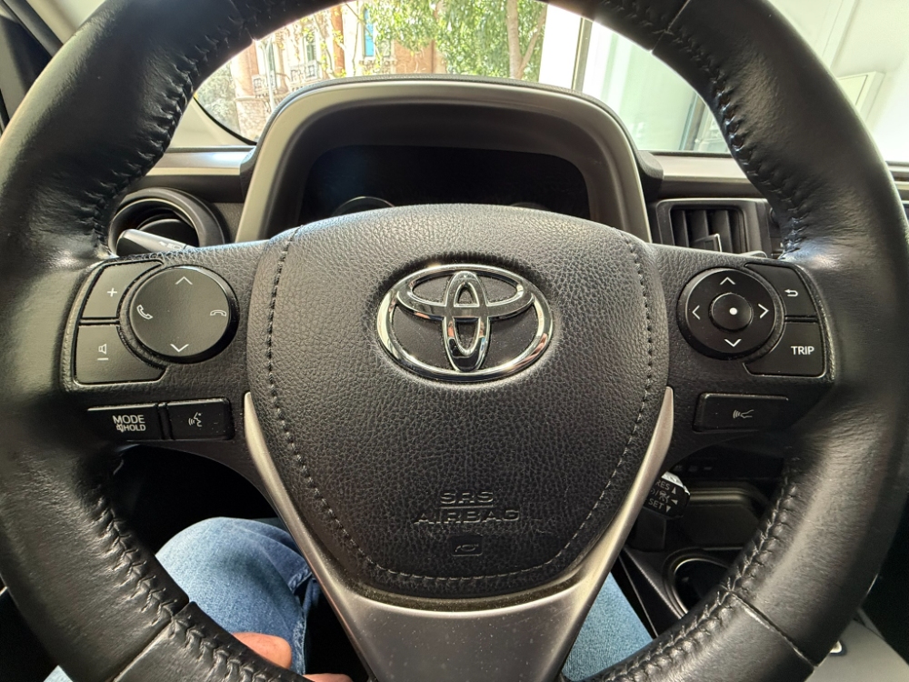 TOYOTA Rav4 H200 4x2 Advance + Drive Pack automàtic. foto 29