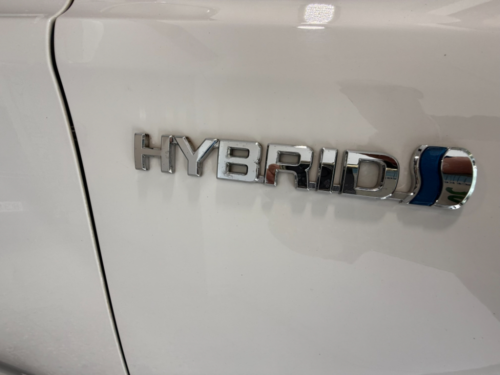 TOYOTA Rav4 H200 4x2 Advance + Drive Pack automàtic. foto 6