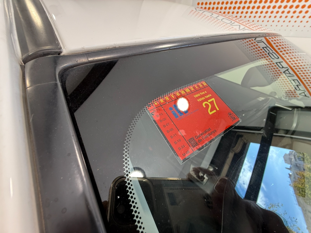 TOYOTA Rav4 H200 4x2 Advance + Drive Pack automàtic. foto 9