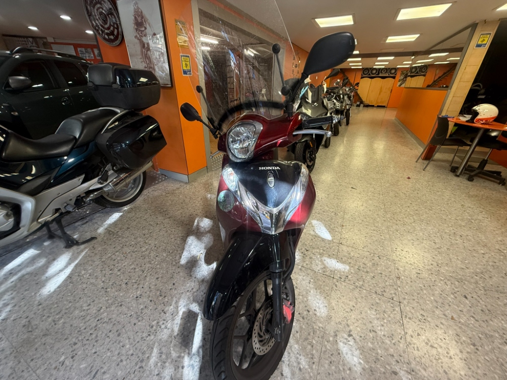 Honda SH Mode 125 foto 4