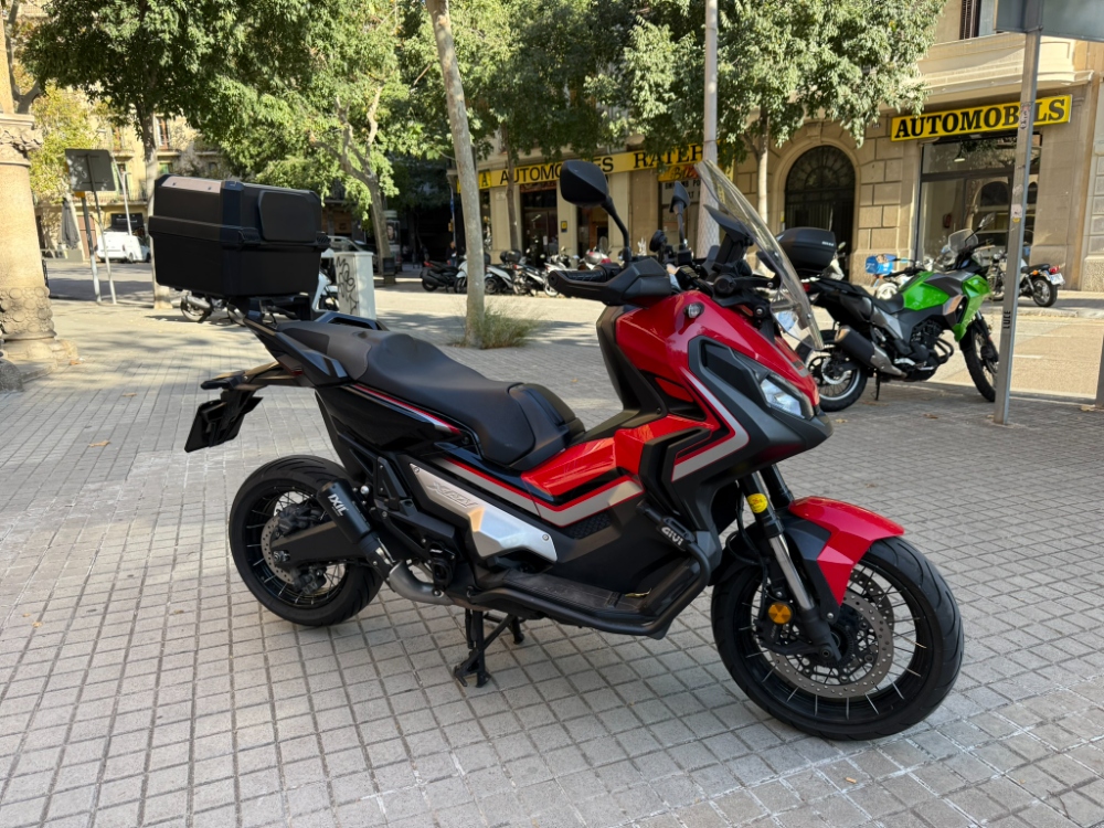 Honda XADV 750 foto miniatura Honda XADV 750 foto miniatura