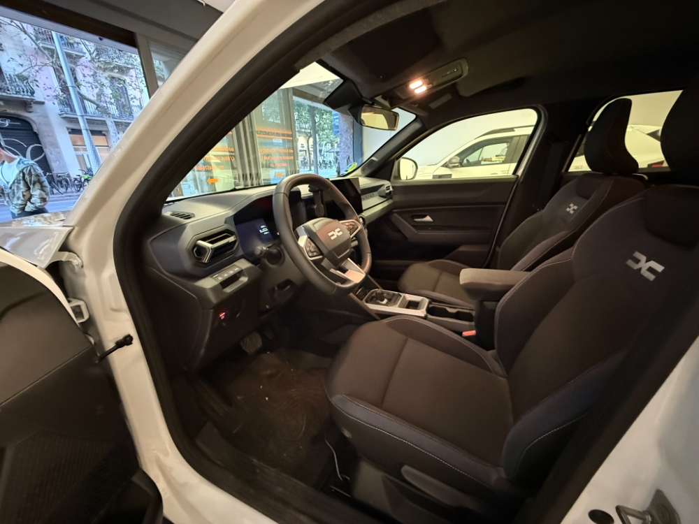 Dacia Duster Hybrid 140 Journey foto 12