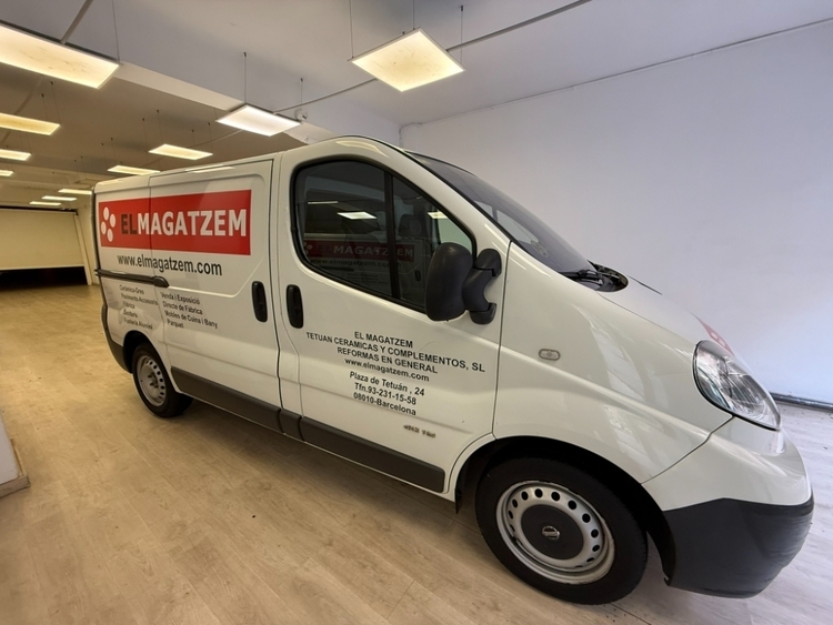 Nissan Primastar Furgón L1H1 2.7T foto miniatura