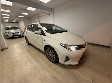Toyota - Auris