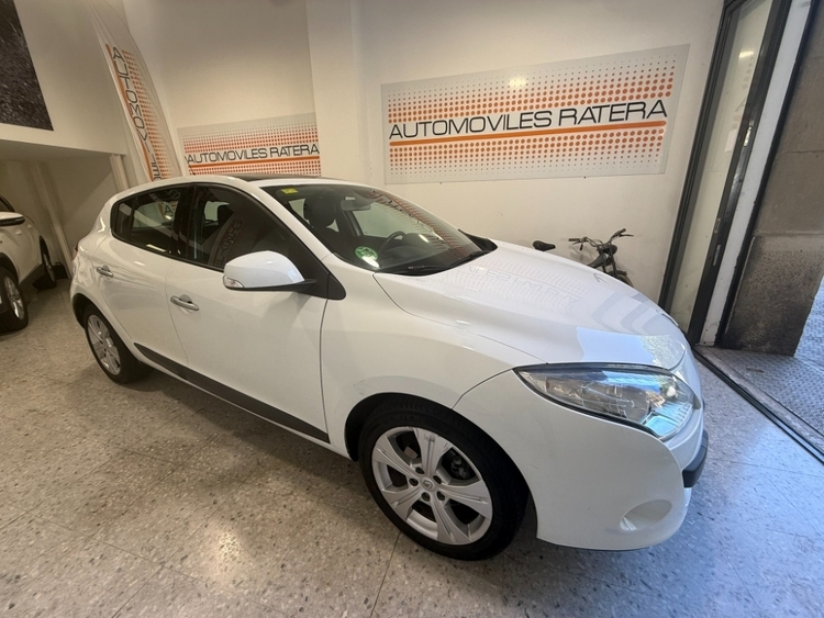 Renault Megane Dynamique foto miniatura